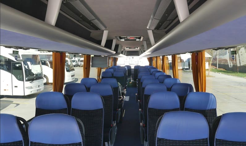 Austria: Coaches booking in Lower Austria in Lower Austria and Retz